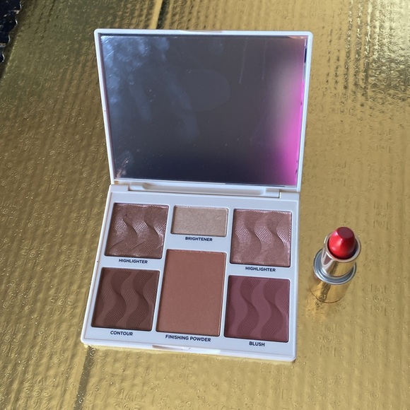 COVER FX Brown and Cream Blush Palette - Picture 2 of 7